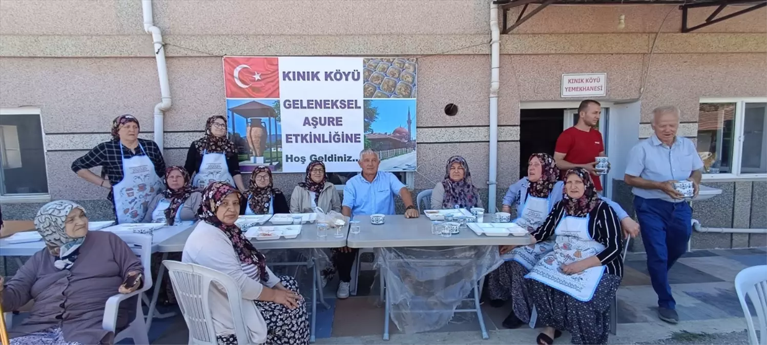 Kınık Köyü'nde Geleneksel Aşure Günü Etkinliği Düzenlendi