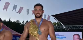 Mustafa Taş, 917. Geleneksel Aybastı Perşembe Yaylası Yağlı Güreş Festivali'nde Başpehlivan Oldu