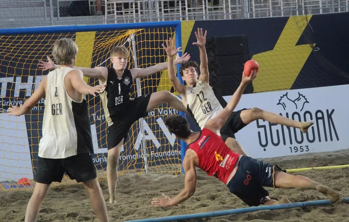 17 Yaş Altı EHF Avrupa Plaj Hentbolu Şampiyonası'nda Şampiyonlar Belli Oldu