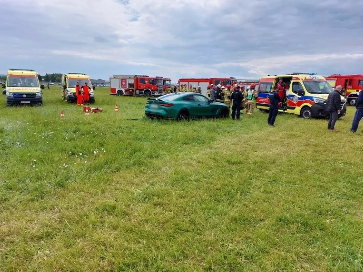 Polonya'da Araba Yarışında Kaza: 18 Yaralı