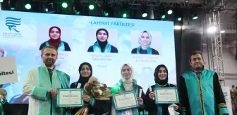 Recep Tayyip Erdoğan Üniversitesinde mezuniyet töreni düzenlendi