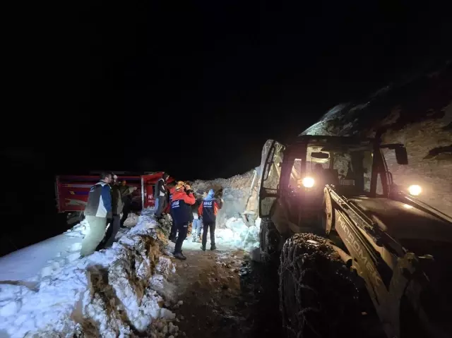 An avalanche fell on the vehicles with 15 people in the plateau