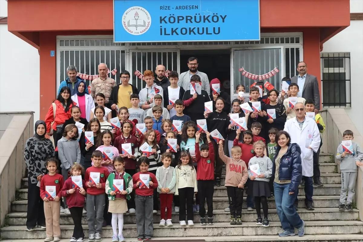 Rize'de 'Sağlıklı Genç Haftası' Etkinlikleri Kapsamında Eğitimler Düzenlendi