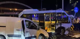 Rize'de minibüs ile hafif ticari aracın çarpıştığı kazada 10 kişi yaralandı