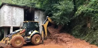 Rize'de Sağanak Sonrası Heyelanlar Meydana Geldi