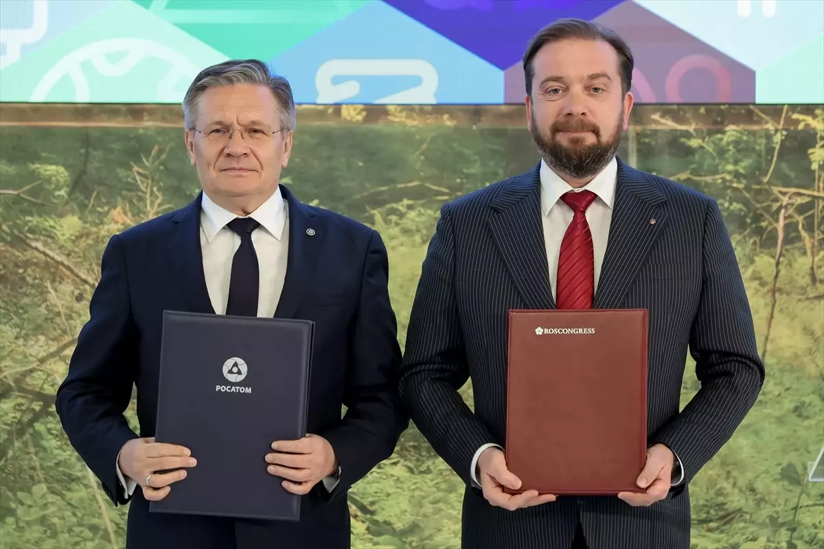 Rusya'da Düşük Karbonlu Enerji İçin İş Birliği Anlaşması İmzalandı