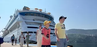 Rus Kruvaziyer Amasra Limanı'na Demirledi