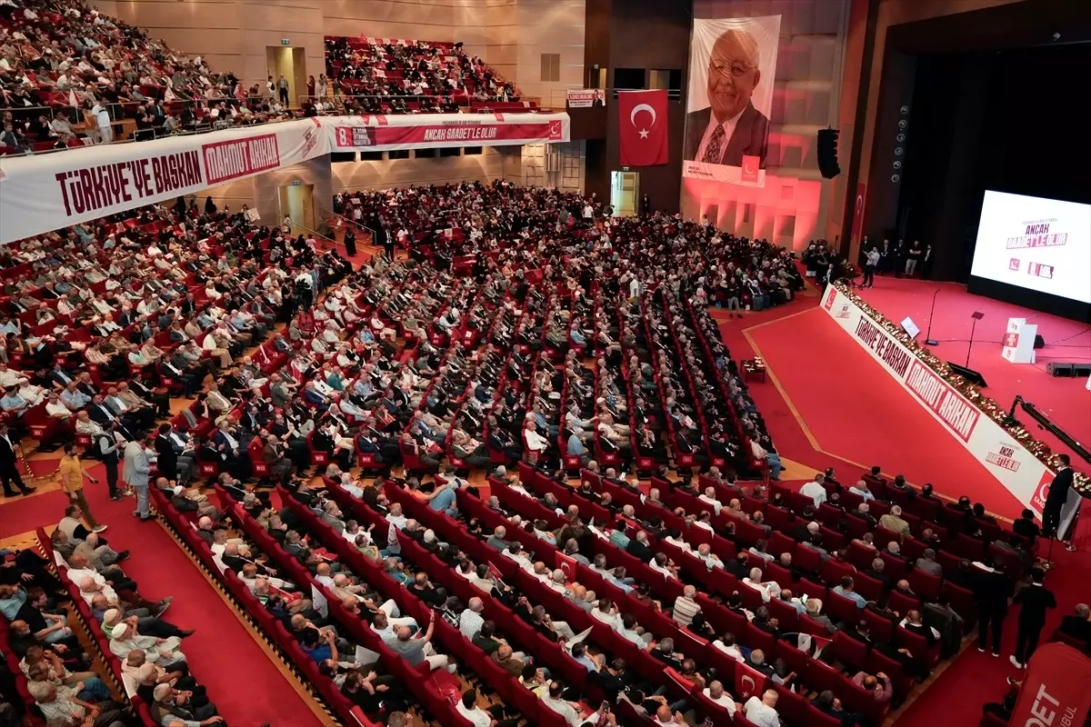Saadet Partisinin 8. Olağan İstanbul İl Kongresi yapıldı