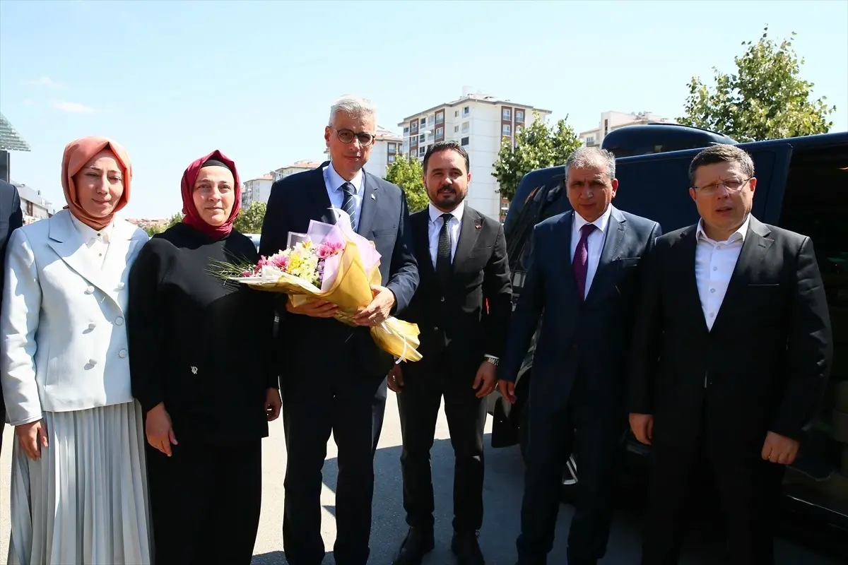Sağlık Bakanı Memişoğlu, AK Parti Uşak İl Başkanlığı'nda konuştu Açıklaması
