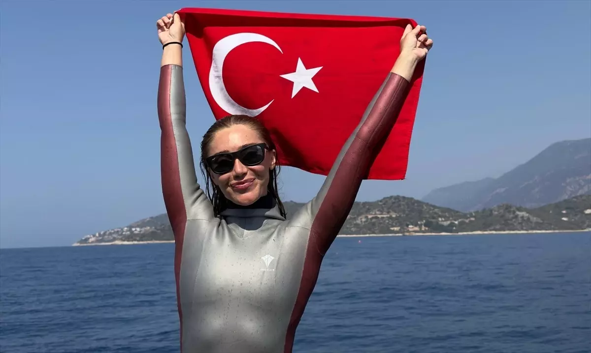 Şahika Ercümen, Türkiye Şampiyonası'nda 4 Altın Madalya Kazandı