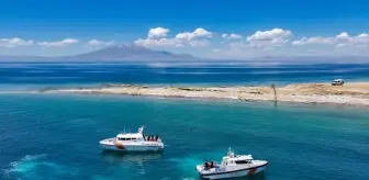 Sahil Güvenlik Van Gölü'nde Boğulmaları Önlemek İçin Önlemleri Artırdı