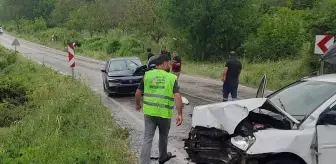 Adana'da Otomobil Kazası: 1 Yaralı