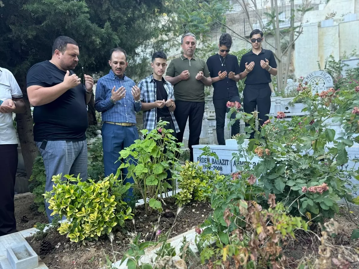 Erdem Bayazıt, Vefatının 17. Yılında Anıldı