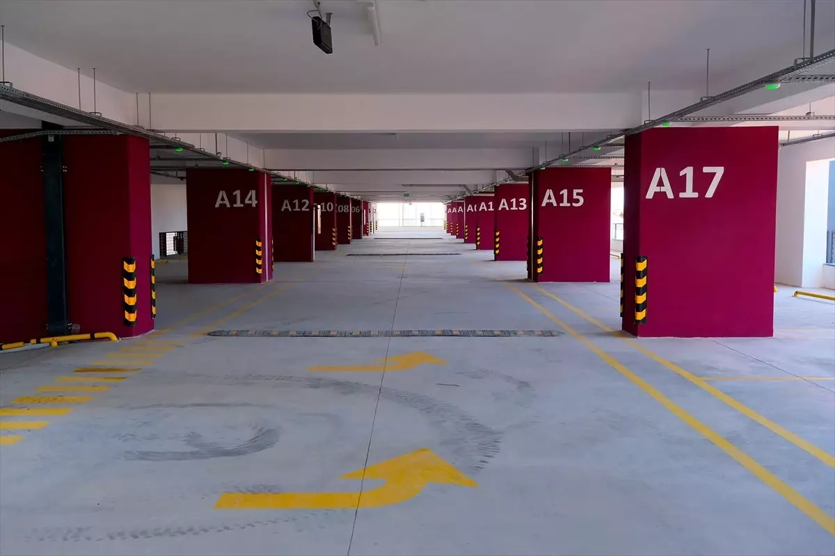 Sakarya'da Katlı Otopark ve Tarihi Çark Yenileniyor
