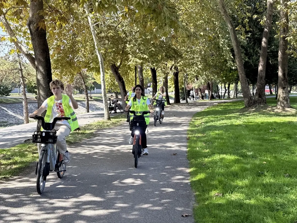 Öğrenciler 'Yeşil Gelecek' İçin Pedal Çevirdi