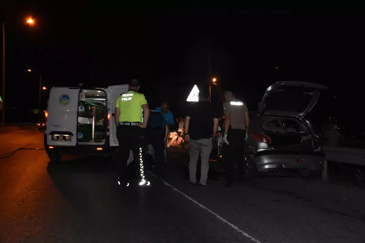 Hendek'te Trafik Kazası: Sürücü Hayatını Kaybetti