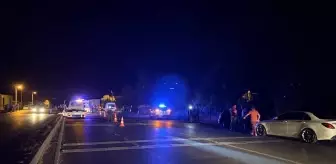 Sakarya'da İki Otomobil Çarpıştı: 8 Yaralı