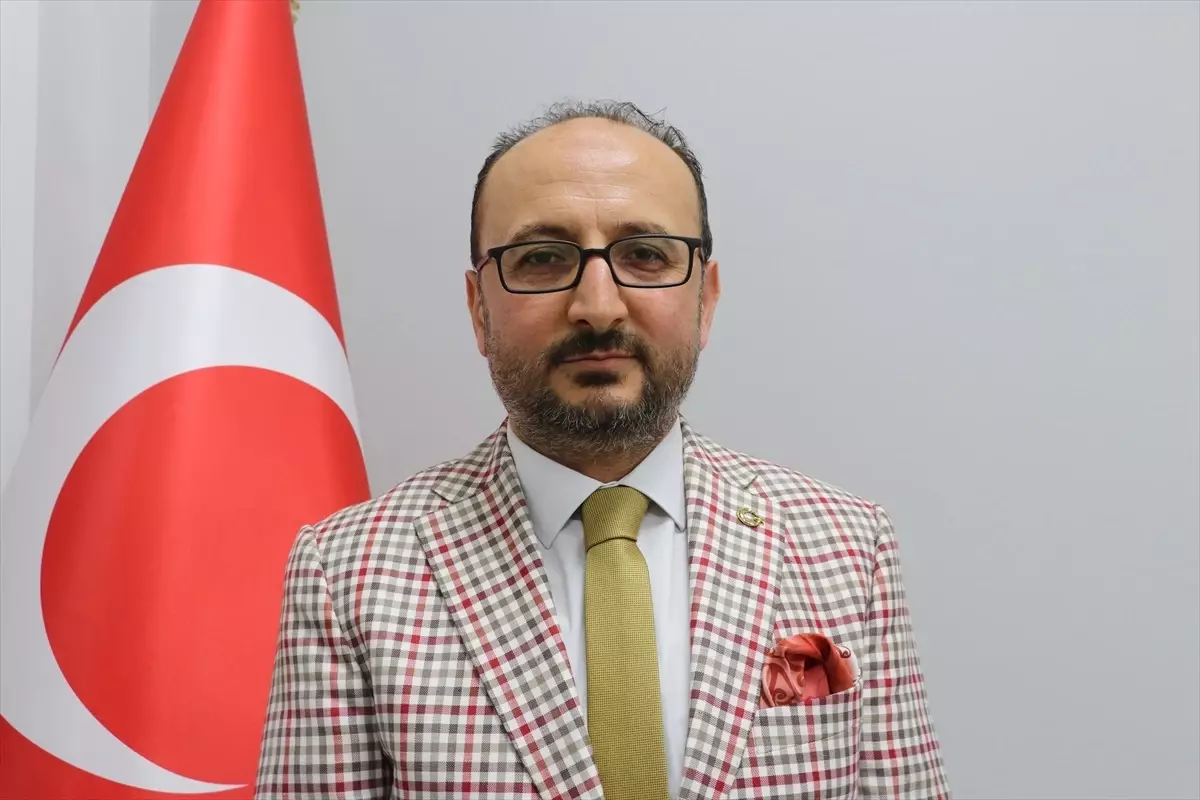 Sakarya'da çeşitli meslek gruplarından 52 gönüllü, denetimli serbestlik yükümlülerine destek oluyor