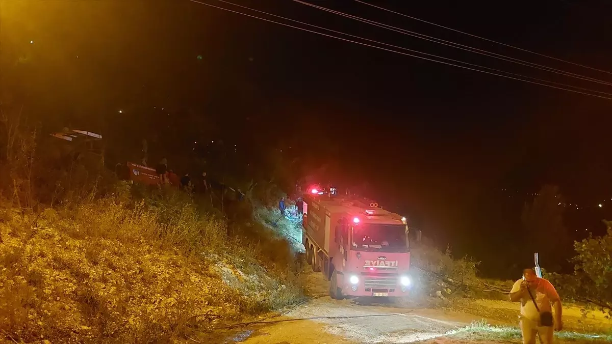 Akyazı'da Orman Yangını Kontrol Altına Alındı
