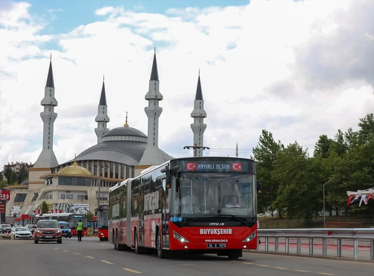 Sakarya'da Yenikent Toplu Ulaşım Sistemi Yeniden Düzenleniyor