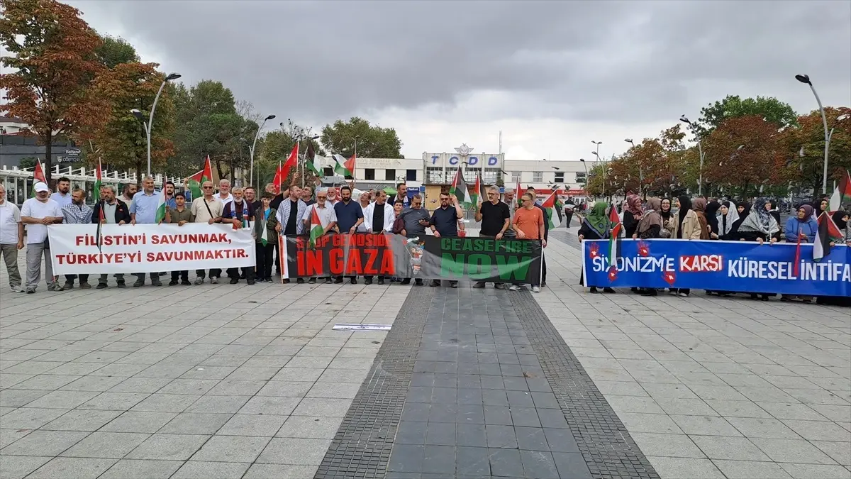Sakarya'da Filistin'e Destek Gösterisi