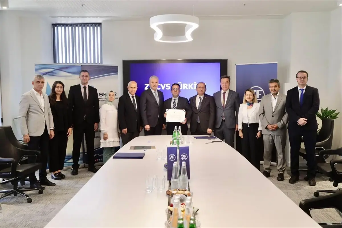 Sakarya'da İŞKUR ile ZF CVS Turkey Arasında İşbaşı Eğitim Protokolü İmzalandı