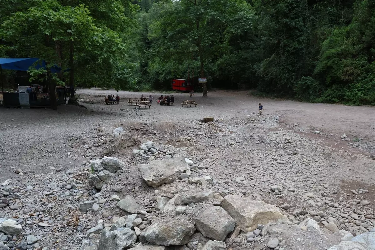 Maden Deresi ve Şelalesi Kuraklıkla Mücadele Ediyor