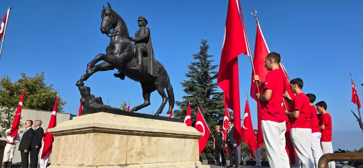 Sakarya ve çevre illerde 30 Ağustos Zafer Bayramı kutlandı