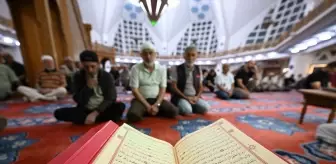 Sakarya ve Düzce'de Mevlit Kandili Kutlamaları Yapıldı