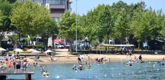 Sakarya ve Kocaeli'de Sıcak Hava Etkisiyle Plajlara Yoğun İlgi