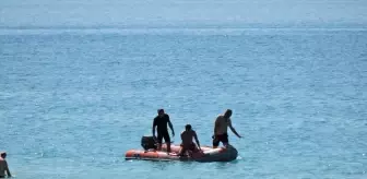 Salda Gölü'nde Boğulma Tehlikesi: 17 Yaşındaki Genç Kız Hastaneye Kaldırıldı