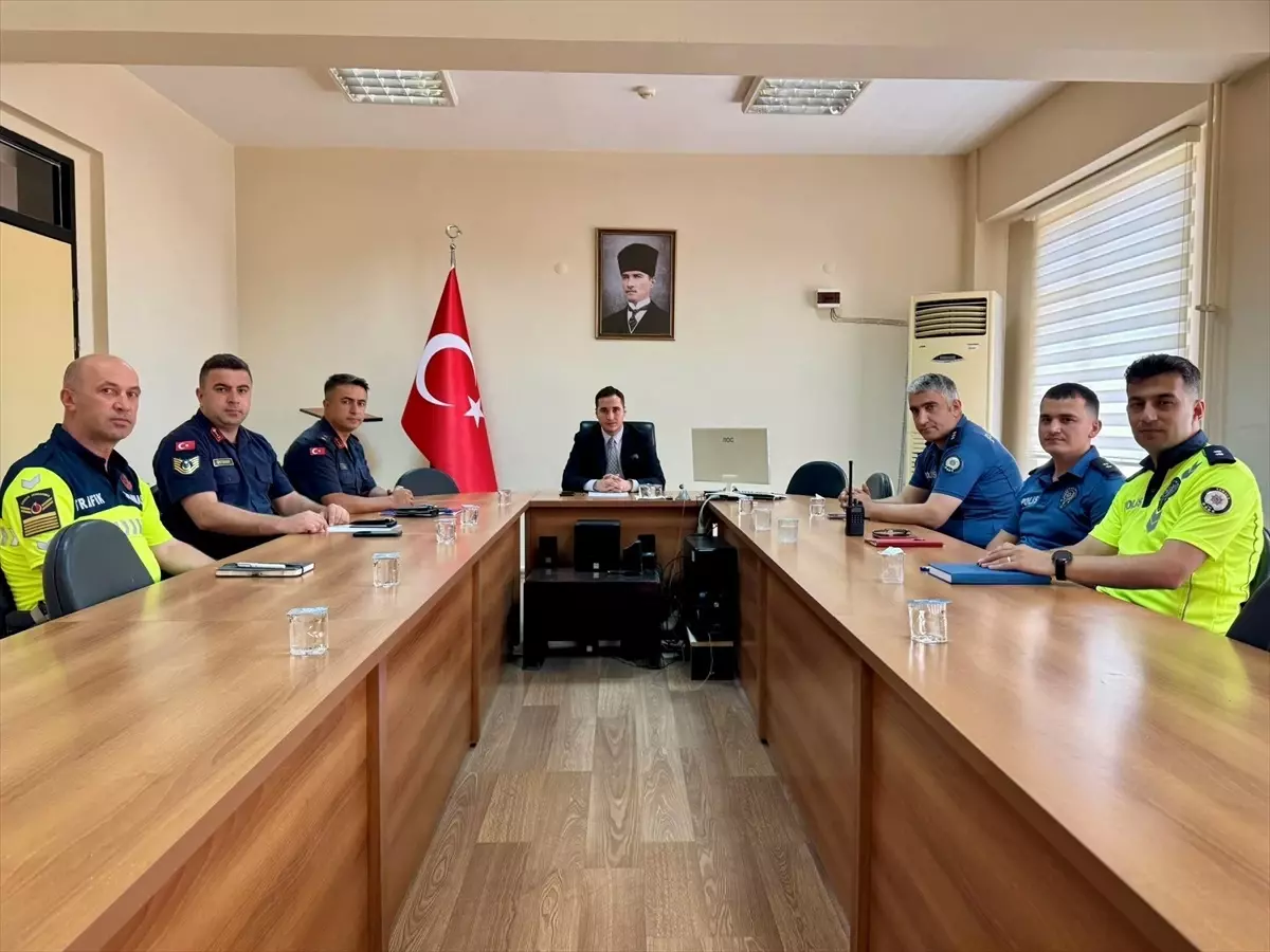 Salıpazarı'nda Güvenlik Toplantısı Gerçekleştirildi