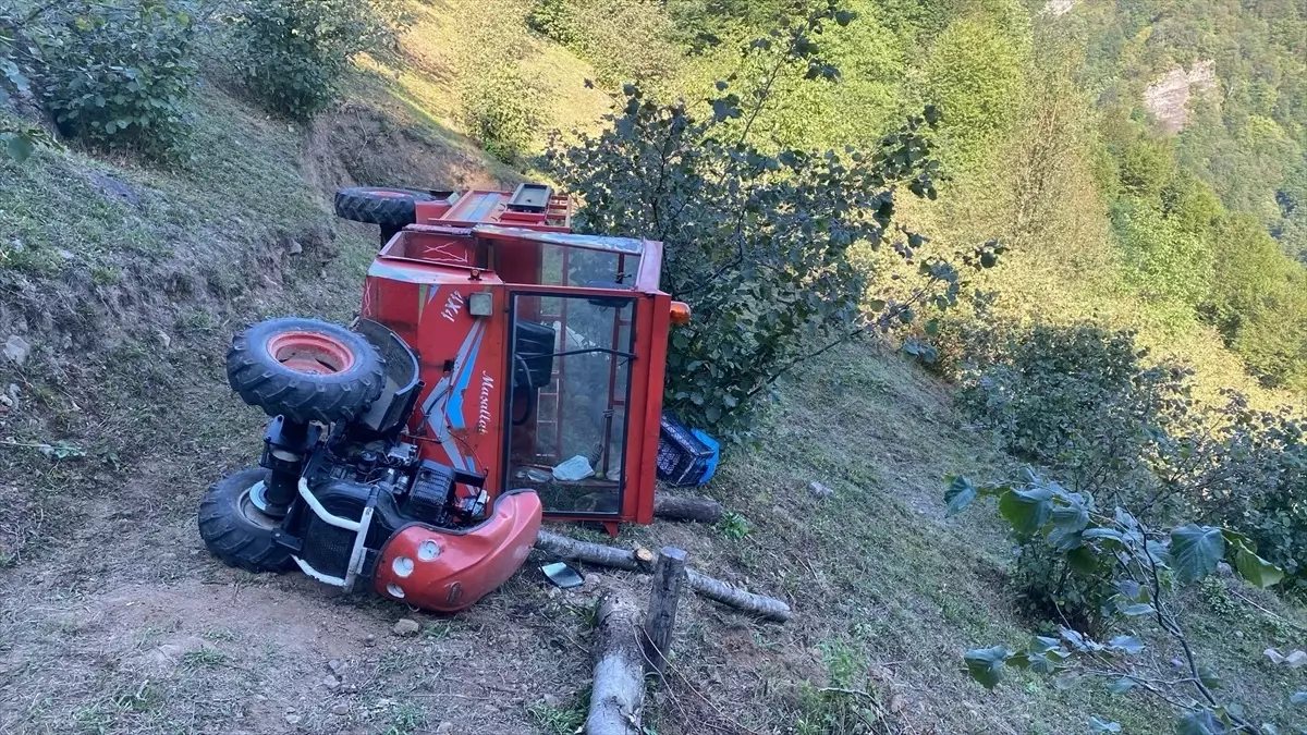 Samsun'da Tarım Aracı Devrildi: Sürücü Yaralandı