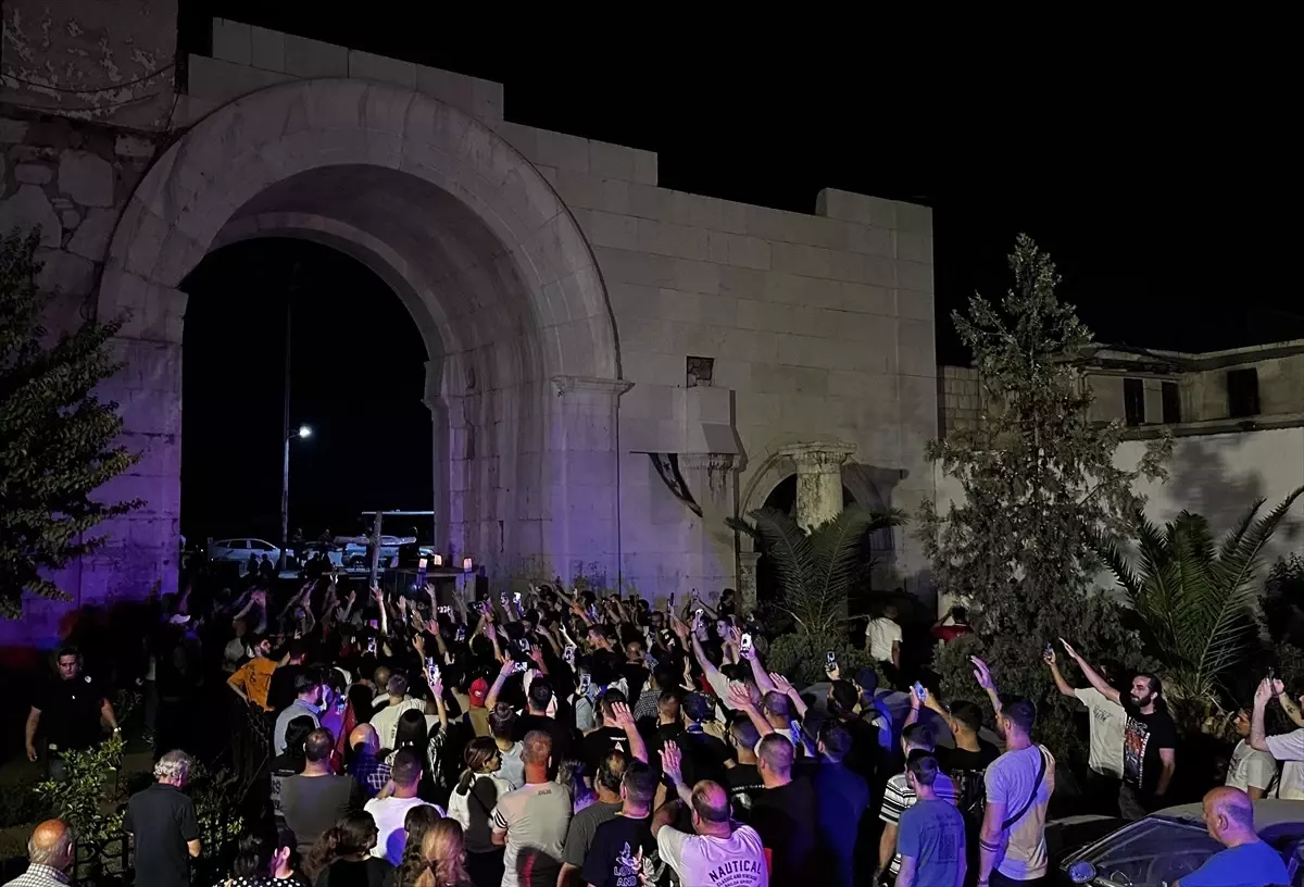 Şam'da Patlamanın Ardından Protesto Gösterisi Düzenlendi