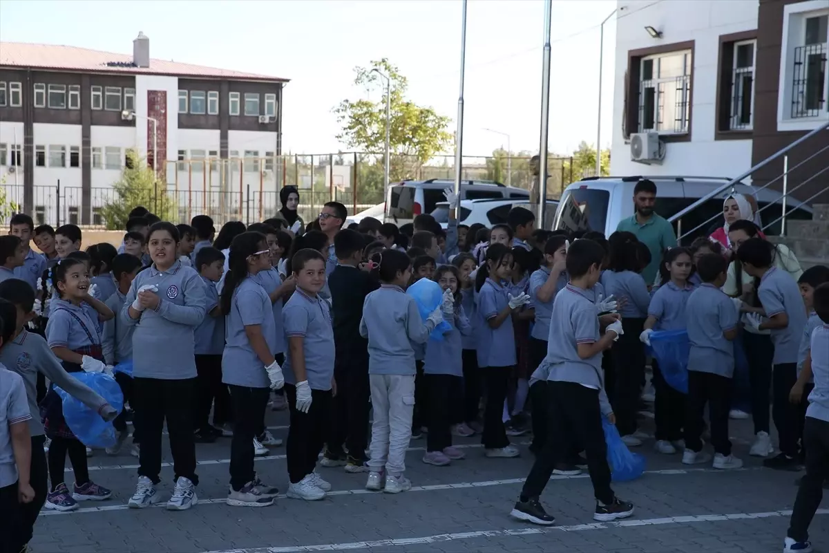 Adıyaman'da Temizlik Seferberliği: Öğrenciler Çevre Bilinci Kazanıyor