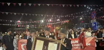Samsun'da 30 Ağustos Zafer Bayramı dolayısıyla fener alayı düzenlendi