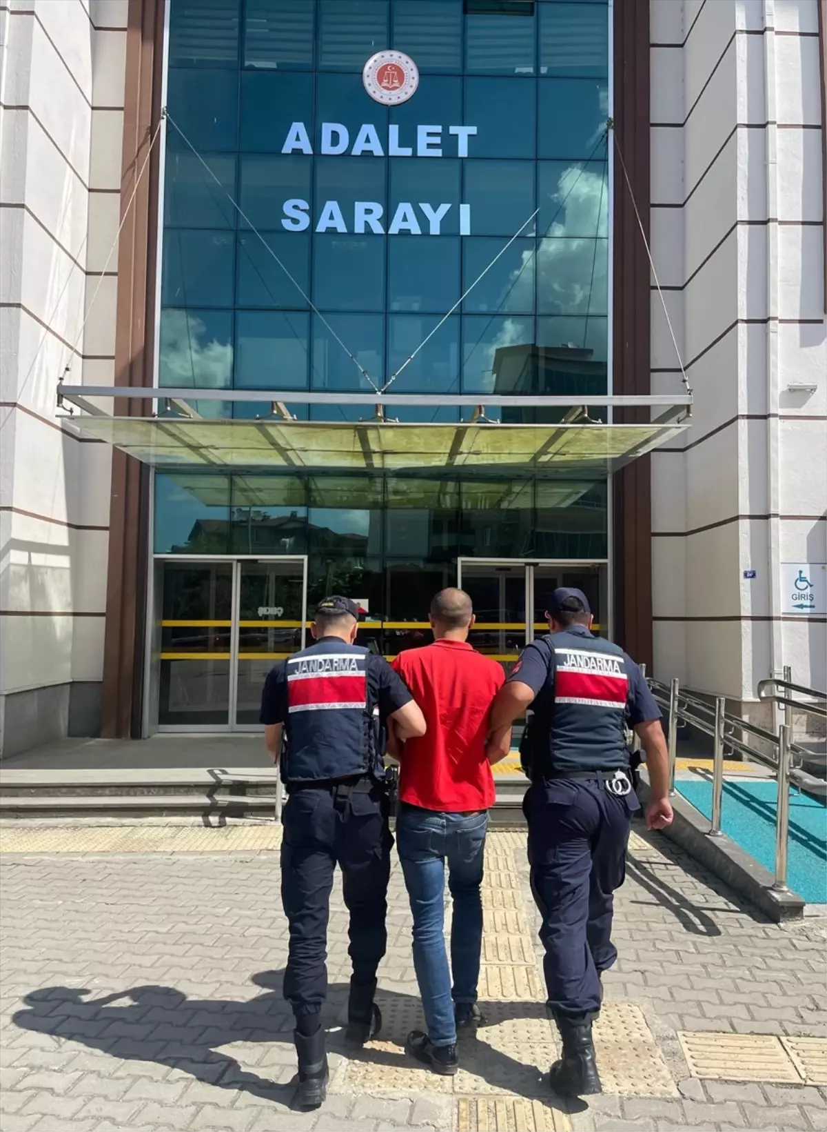 Firari Hükümlü Samsun'da Yakalandı