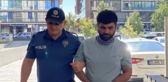 Samsun'da araçlarının önü kesilen çift darbedildi