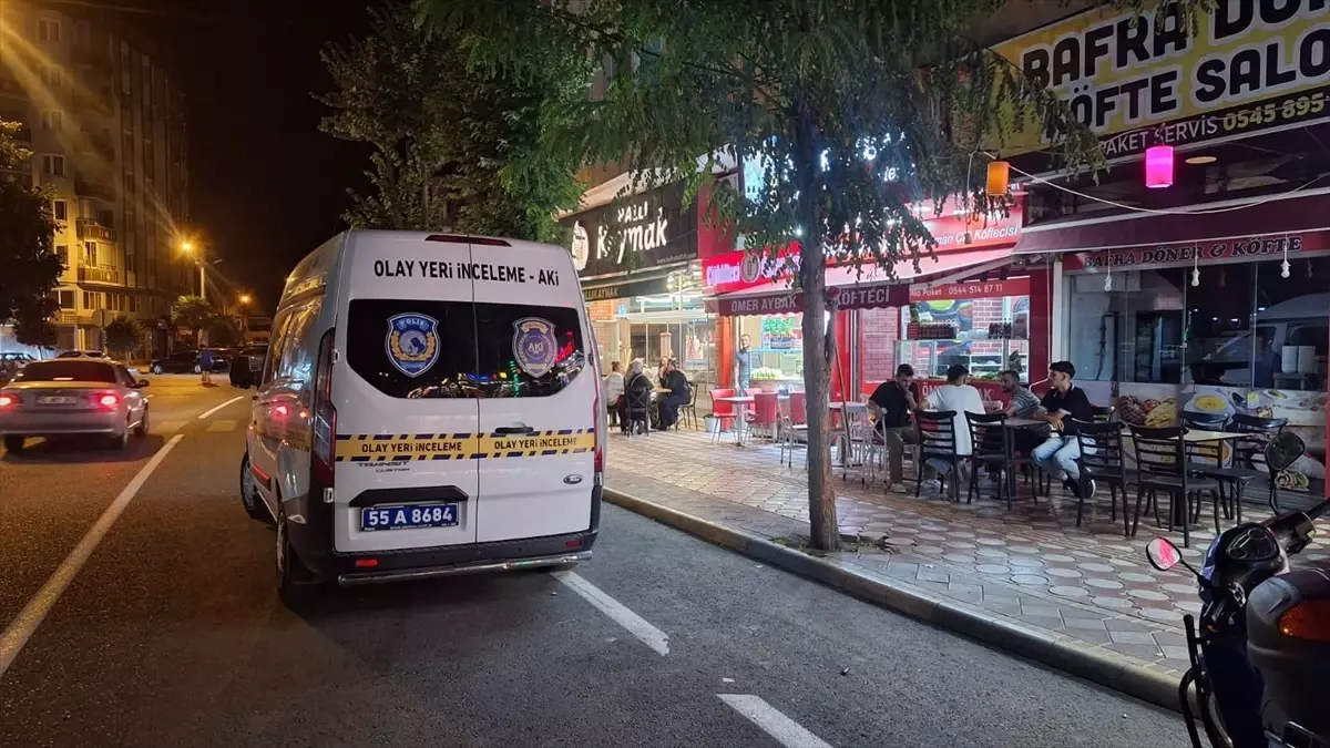 Bafra'da Bıçaklı Kavga: 2 Yaralı