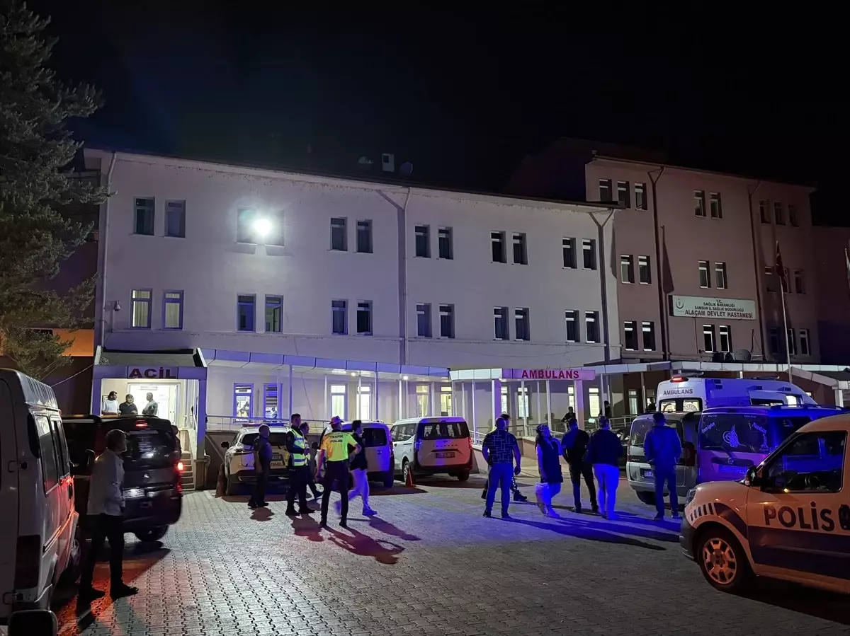 Samsun'da Bıçaklı Kavga: 3 Yaralı