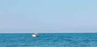 Samsun'da Alabora Olan Teknedeki 5 Kişi Kurtarıldı