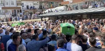 Samsun'da Boğulan Gençlerin Cenazesi Yozgat'ta Toprağa Verildi