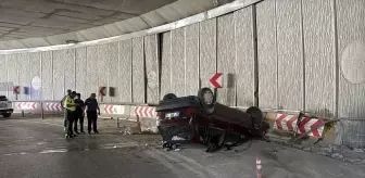 Samsun'da Devrilen Otomobilde 5 Kişi Yaralandı