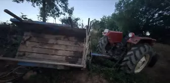 Samsun'da Traktör Devrildi, Sürücü Yaralandı