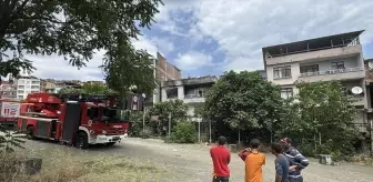 Samsun'da Elektrik Süpürgesinden Yangın: 3 Kişi Dumandan Etkilendi