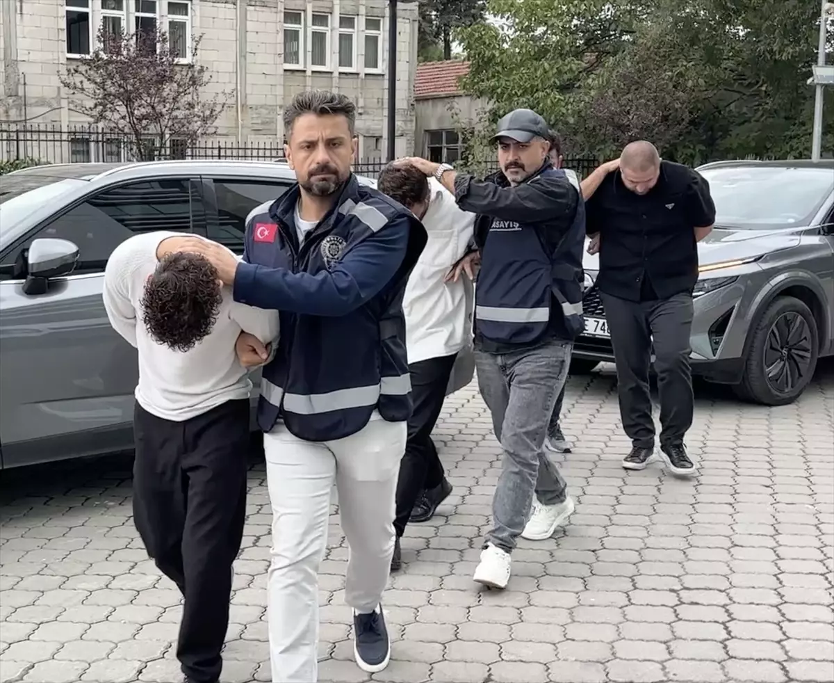 Atakum'da Kurşunlama Olayında 3 Zanlı Tutuklandı