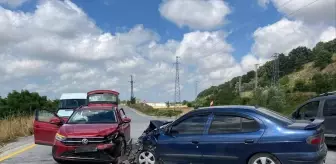Samsun Bafra'da Otomobil Kazası: İki Sürücü Yaralandı