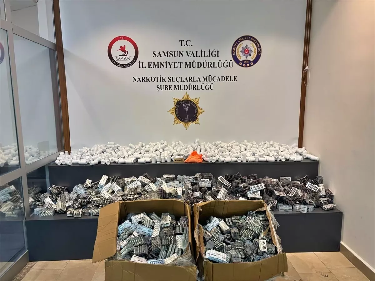 Samsun'da Uyuşturucu Operasyonu: 122 Bin Hap ve 700 Gram Kokain Ele Geçirildi