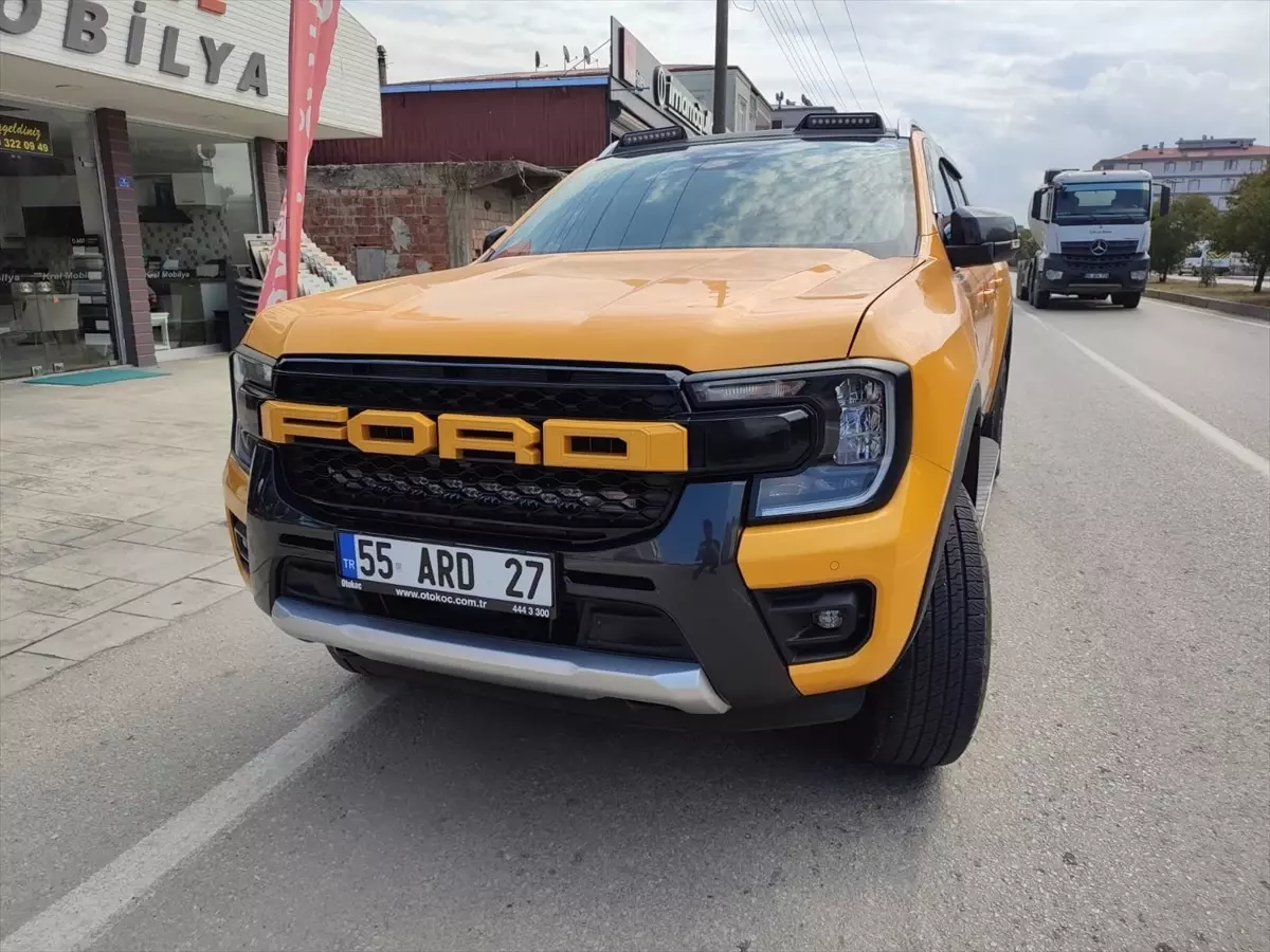 Samsun'da Kamyonetin Çarptığı 8 Yaşındaki Çocuk Yaralandı