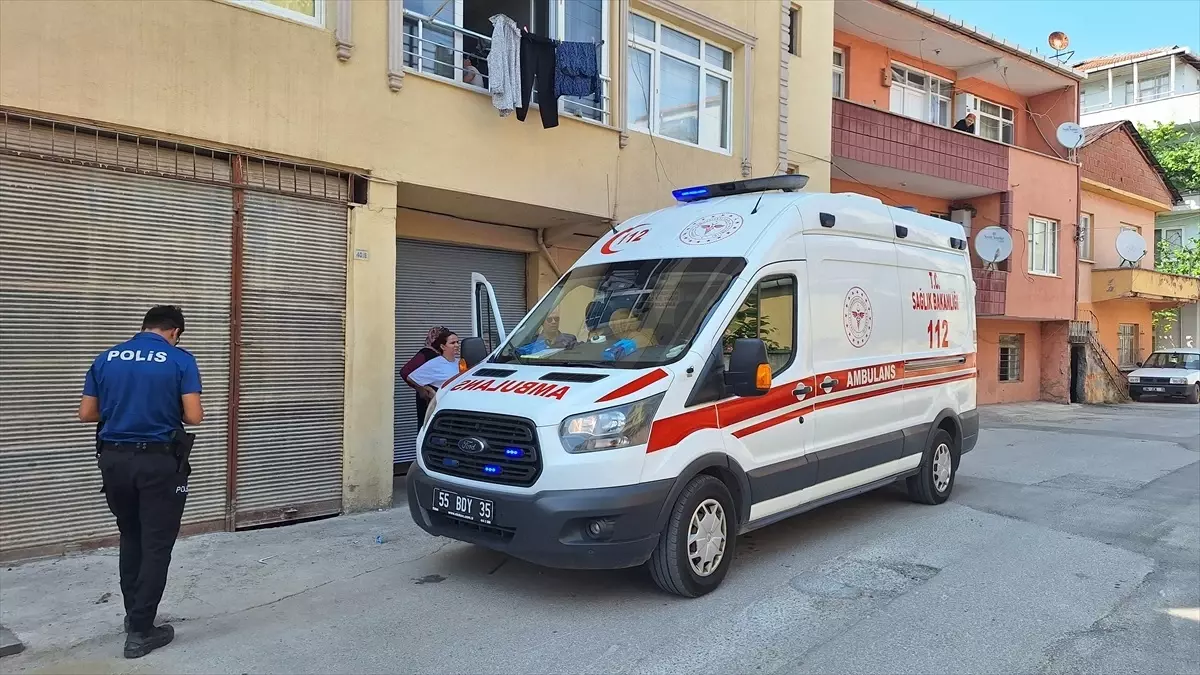 1 Yaşındaki Bebek Merdivenden Düşerek Hastaneye Kaldırıldı